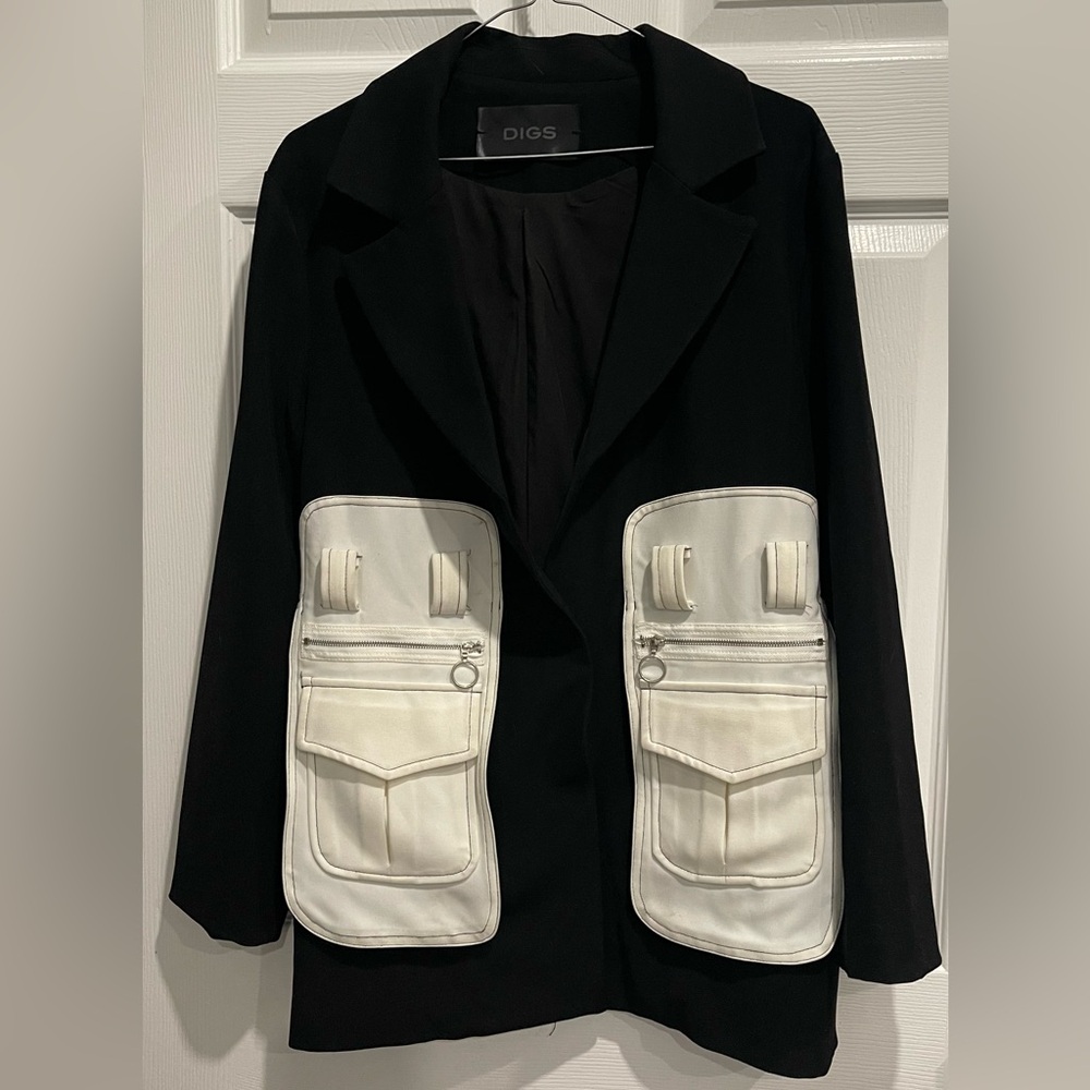 Stylish Black and White Women's Jacket